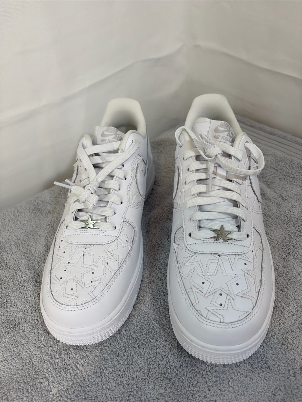 Nike White Star-Accent Air Force 1 Low Sneakers IM5750-100 BNWOB! Stk#BS0004